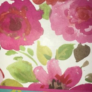 Meet your Posher, Emilias